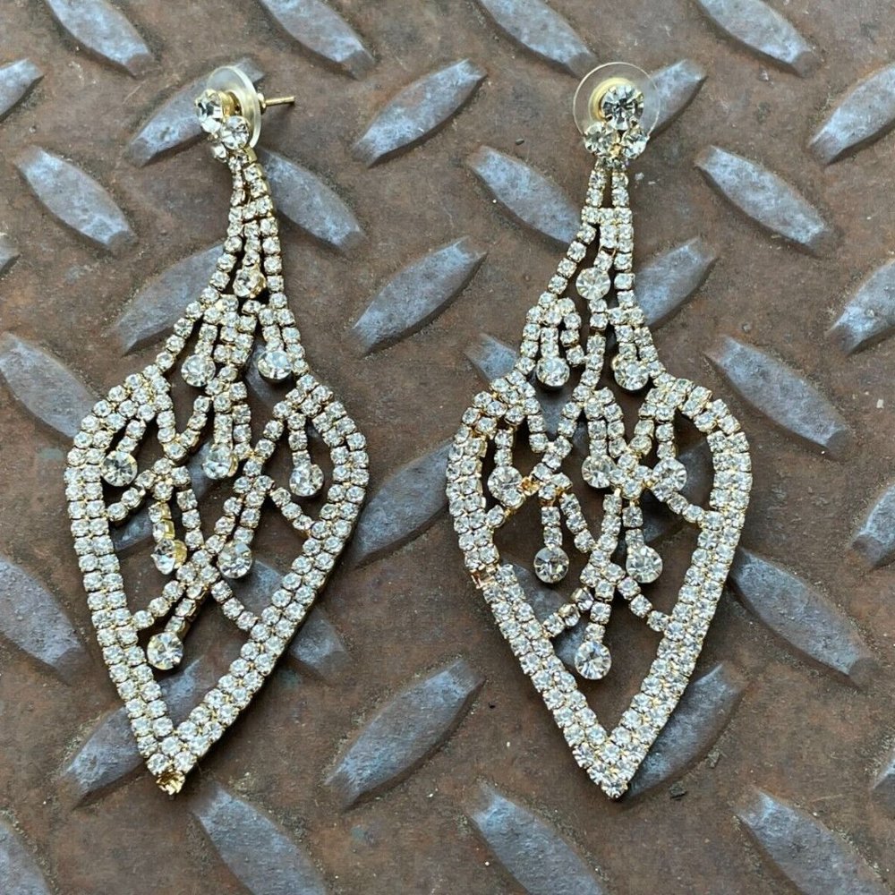 Natasha Women Earrings Gold Tone Crystal Accent Chandelier Ear Jewelry - Picture 4 of 12